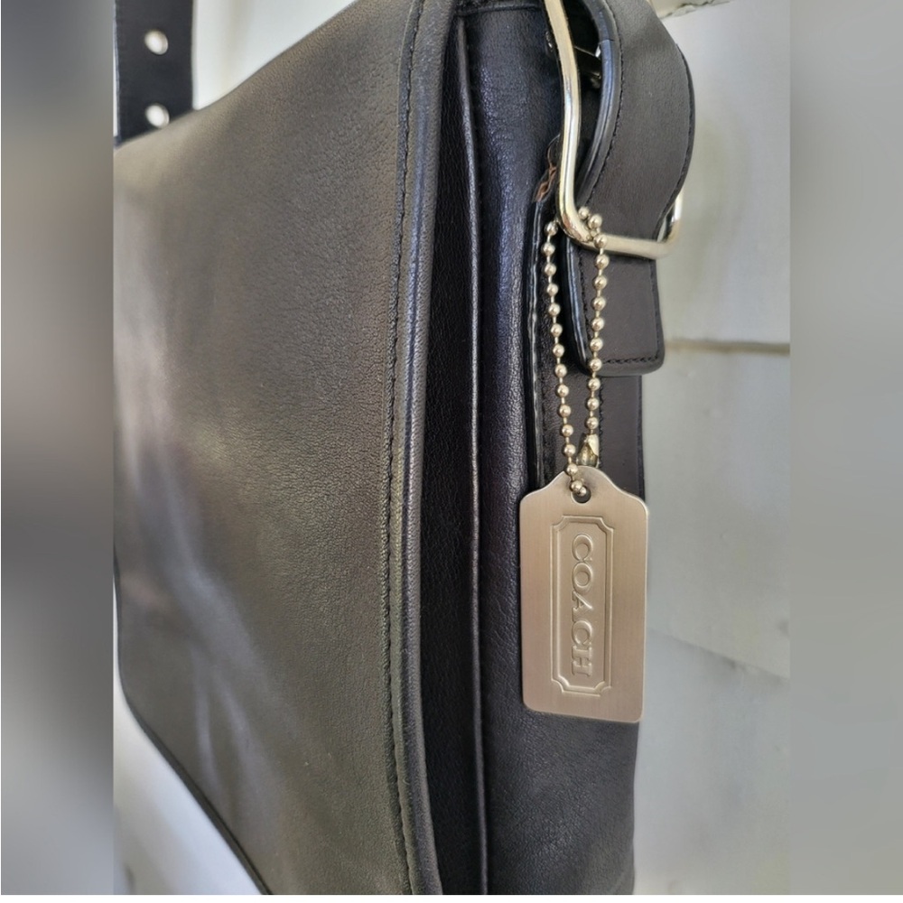 Vintage black leather coach legacy flap bag style 9335